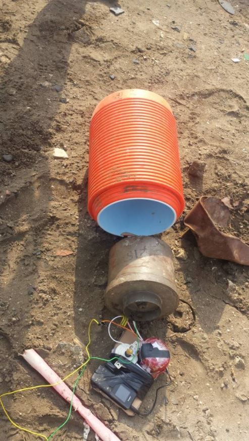 IED planted near a mosque attended by security leaders in Khormaksar #Aden rendered safe by Special Security Forces. #SouthYemen #Yemen 2 (1)
