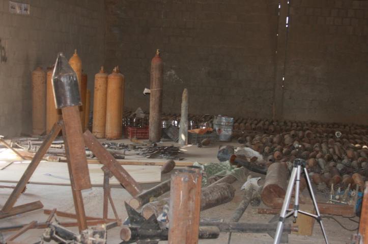 Found the largest factory to manufacture bombs and rockets in Fallujah (17)