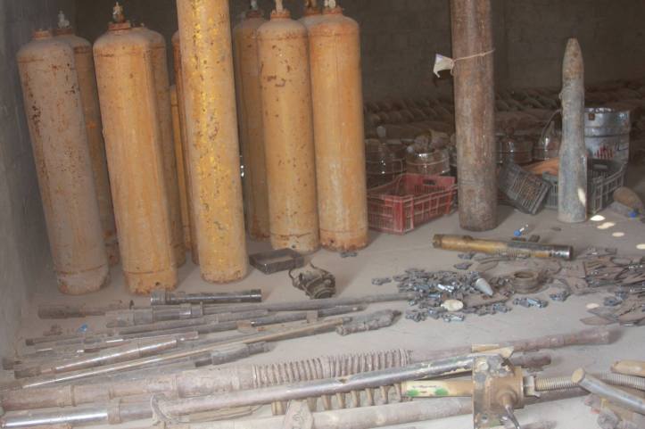 Found the largest factory to manufacture bombs and rockets in Fallujah (19)
