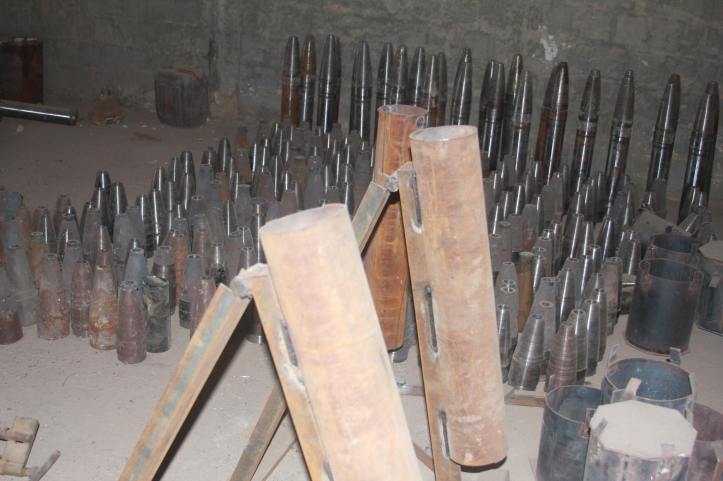 Found the largest factory to manufacture bombs and rockets in Fallujah (20)