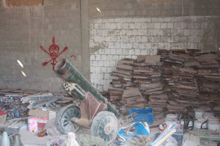 Found the largest factory to manufacture bombs and rockets in Fallujah (21)
