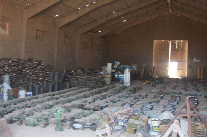 Found the largest factory to manufacture bombs and rockets in Fallujah (27)