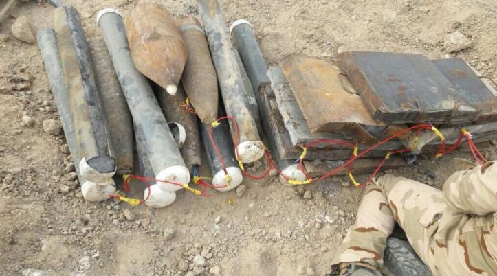 Explosives seized in E Anbar, Karma district dec 26 2017 (1)