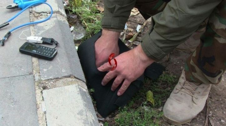 On November 29, the Syrian Intelligence foiled a double terrorist attack in Homs city, after successfully arresting two suicide bombers, according to the Syrian al-Ekhbariya TV. The pro