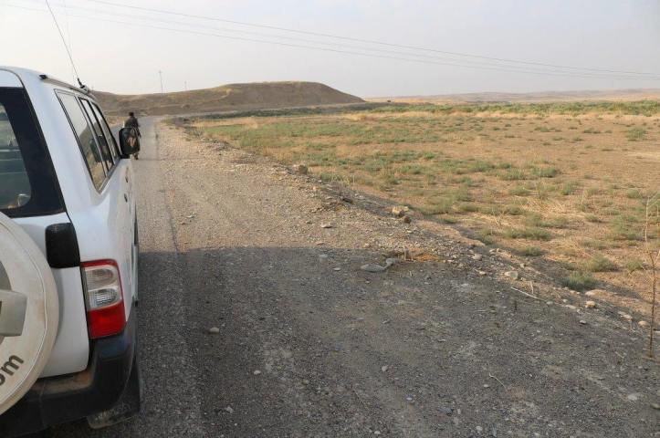 The ILMs are buried just below the surface approximately 50mm. Metal content within the mines allows for detection with metal detectors (14)