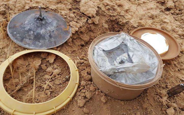 This Improvised Landmine (ILM) is fabricated by ISIS on a large scale. This appears to be the 4th generation of ILM IED used in defensive minefields around fighting positions close to ci