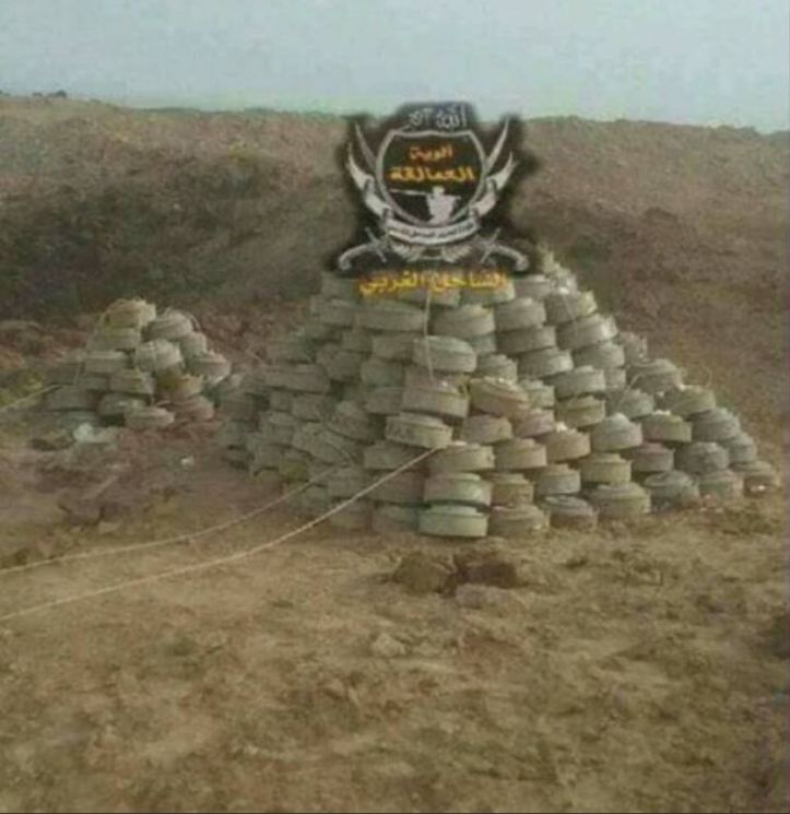 Yemen - pro-hadi fighters dispose of mines and IEDs (3)